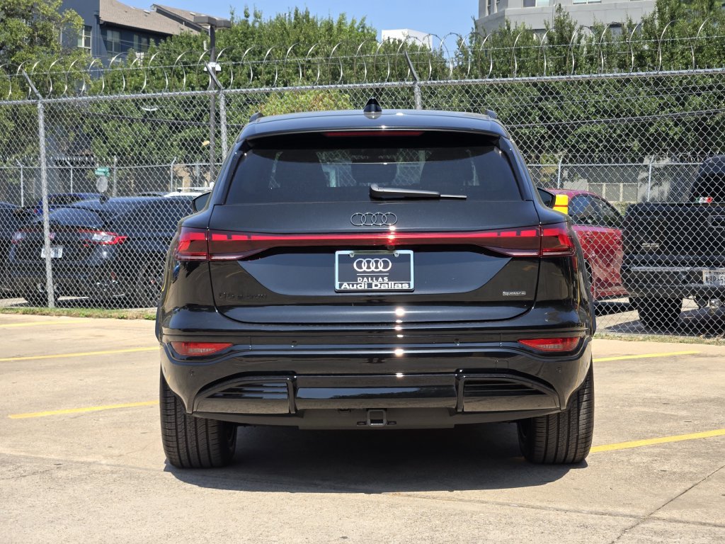 New 2027 Audi Q6 e-tron Premium Plus AWD/4WD image 9