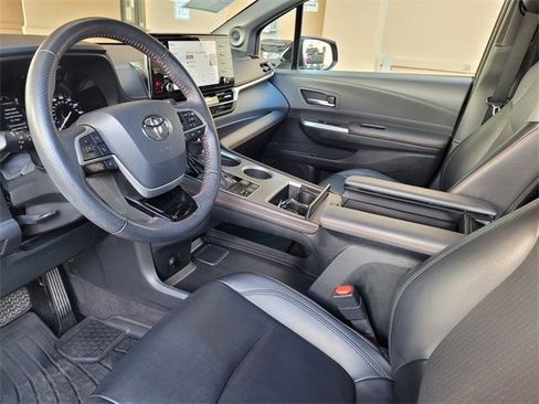 Certified 2021 Toyota Sienna XSE image 12