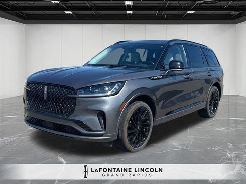 Certified 2025 Lincoln Aviator Reserve w/ Equipment Group 201A AWD/4WD image 1