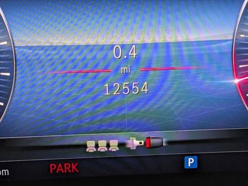 Certified 2025 Mercedes-Benz GLE 450 4MATIC image 10