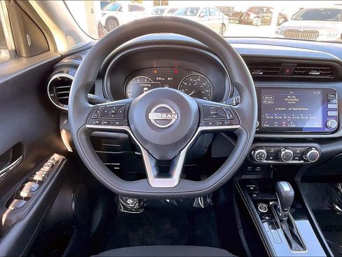 Used 2024 Nissan Kicks SV image 21