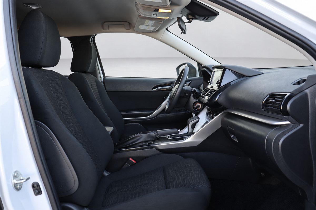 Used 2024 Mitsubishi Eclipse Cross ES AWD/4WD image 21