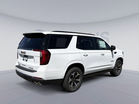 New 2026 GMC Yukon AT4 w/ AT4 Premium Plus Package AWD/4WD image 7