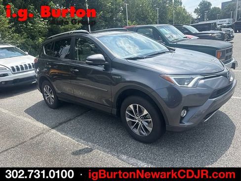 Used 2018 Toyota RAV4 XLE w/ Convenience Package AWD/4WD image 6