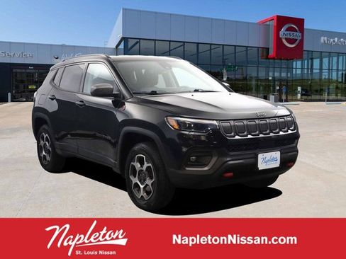 Used 2022 Jeep Compass Trailhawk w/ Trailhawk Elite Group image 1