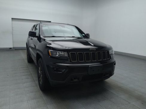 Used 2016 Jeep Grand Cherokee Laredo 75th Anniversary AWD/4WD image 13