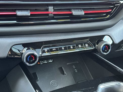 Used 2024 Chevrolet Silverado EV RST image 20