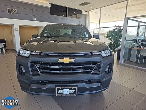 Used 2023 Chevrolet Colorado W/T image 8