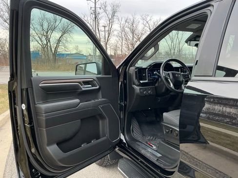 Used 2022 Chevrolet Silverado 1500 RST image 18