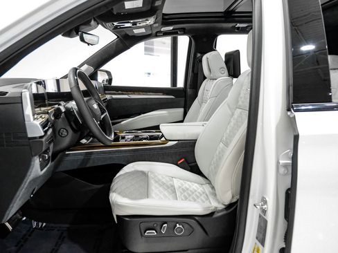 Used 2025 Cadillac Escalade Sport Platinum w/ LPO, Floor Liner Package image 7