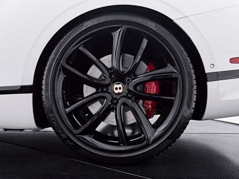 Used 2020 Bentley Continental GT AWD/4WD image 37