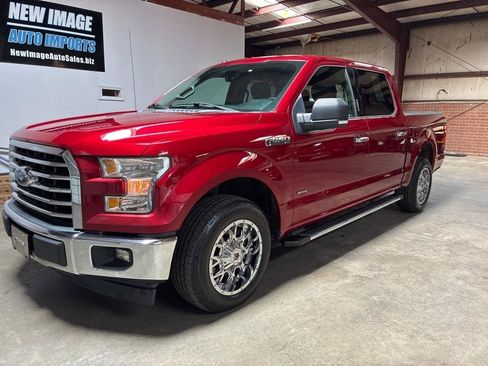 Used 2017 Ford F150 XLT w/ Equipment Group 302A Luxury RWD image 10