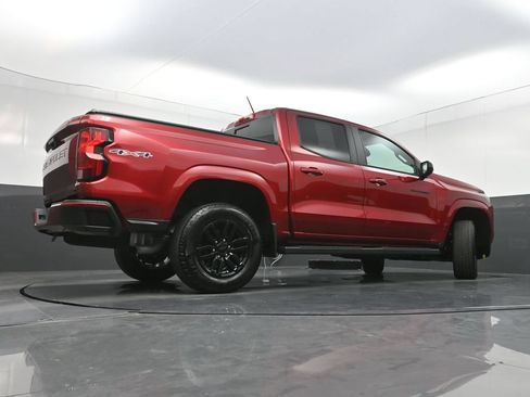 Used 2023 Chevrolet Colorado LT w/ LT Convenience Package II AWD/4WD image 32