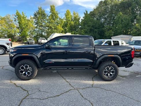 New 2025 GMC Canyon AT4 w/ AT4X Package image 7