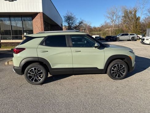 New 2026 Chevrolet TrailBlazer LT w/ LT Cold Weather Package AWD/4WD image 8
