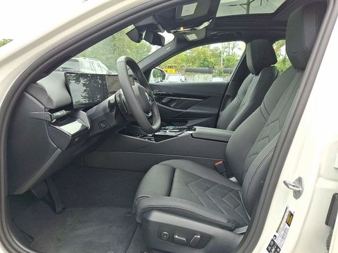 Used 2026 BMW 530i xDrive 530i xDrive image 13