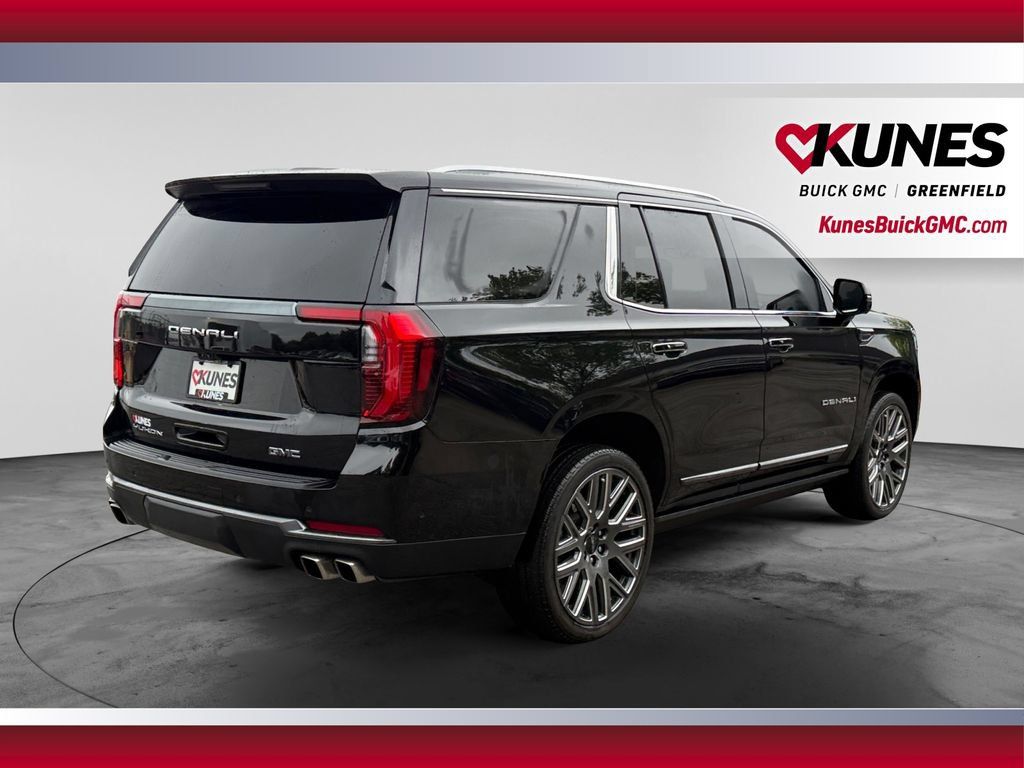 Used 2025 GMC Yukon Denali Ultimate AWD/4WD image 10