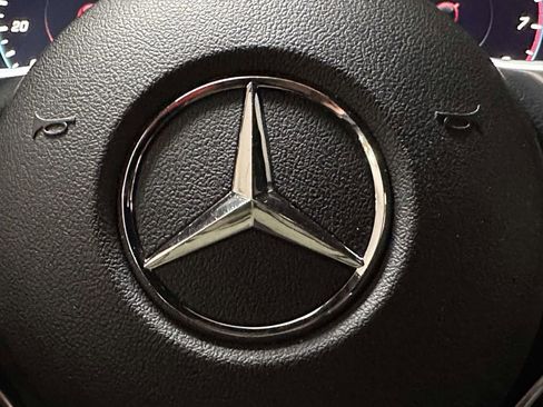 Used 2022 Mercedes-Benz GLC 300 4MATIC image 21