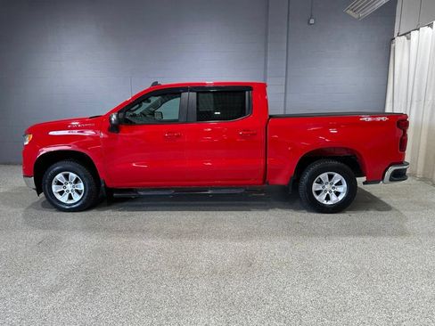 Certified 2022 Chevrolet Silverado 1500 LT AWD/4WD image 6