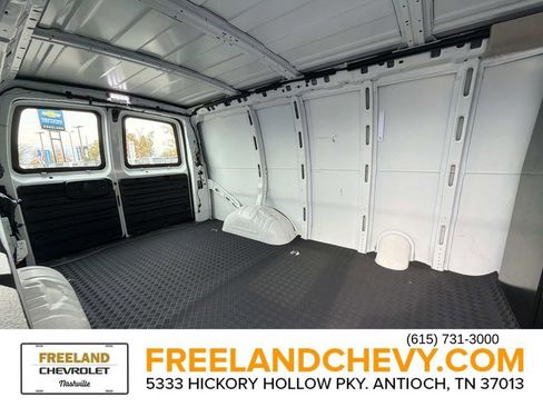 Used 2023 Chevrolet Express 2500 w/ Driver Convenience Package image 15