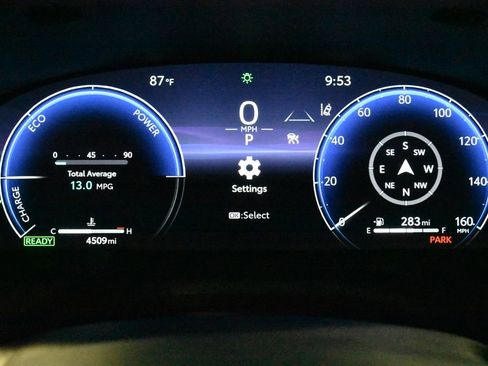Used 2025 Toyota Camry XSE FWD image 19