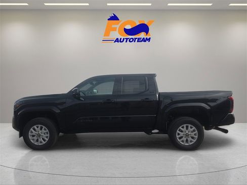 New 2026 Toyota Tacoma SR5 image 2