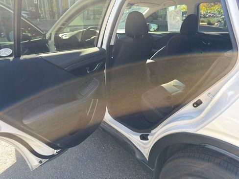 Used 2021 Subaru Outback Premium w/ Popular Package #1 AWD/4WD image 23