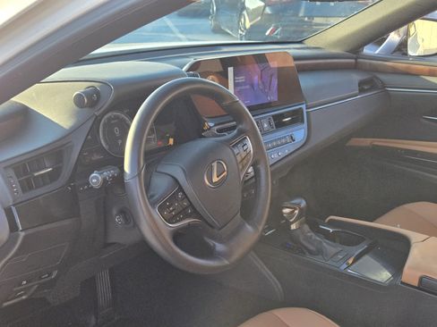 Used 2023 Lexus ES 350 w/ Premium Package FWD image 10
