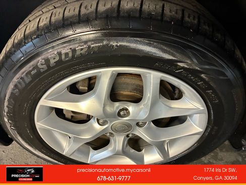 Used 2017 Chrysler Pacifica Touring-L w/ Tire & Wheel Group image 34