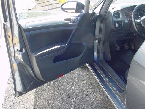 Used 2015 Volkswagen Golf TDI SE w/ Lighting Package image 21
