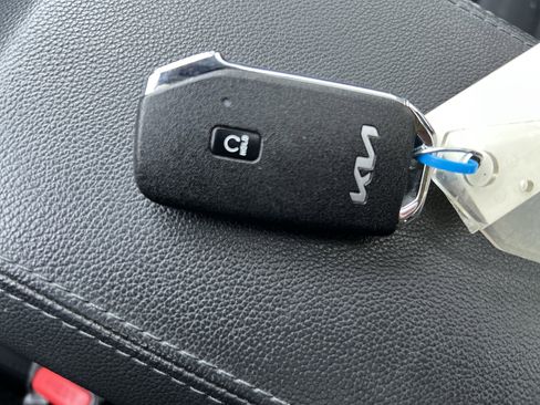 Used 2024 Kia Sportage SX image 34