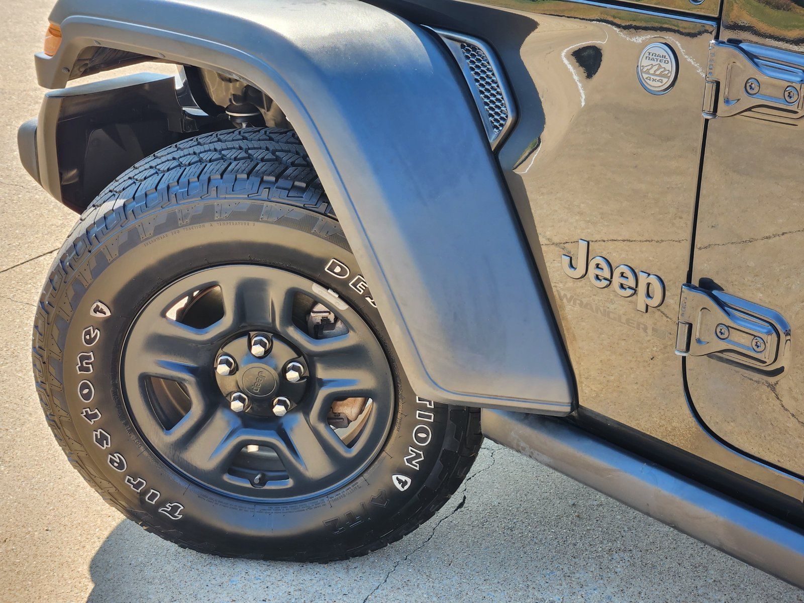 Used 2023 Jeep Wrangler Sport AWD/4WD image 17