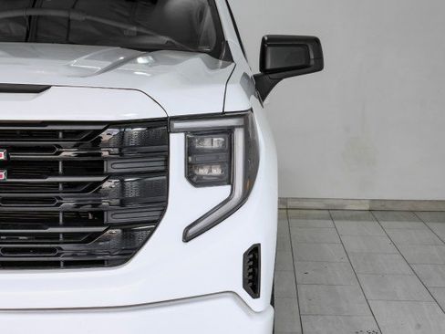Used 2022 GMC Sierra 1500 Elevation AWD/4WD image 48