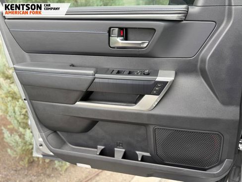Used 2025 Toyota Tundra Platinum AWD/4WD image 22