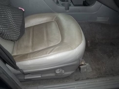 Used 2005 Ford Explorer Sport XLT image 11