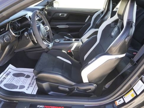 Used 2022 Ford Mustang Shelby GT500 w/ Technology Package image 9