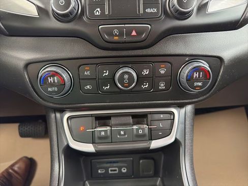 Certified 2023 GMC Terrain SLT w/ Elevation Edition image 22