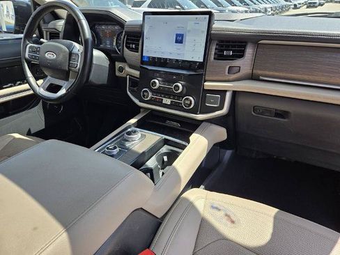 Certified 2024 Ford Expedition Limited AWD/4WD image 9