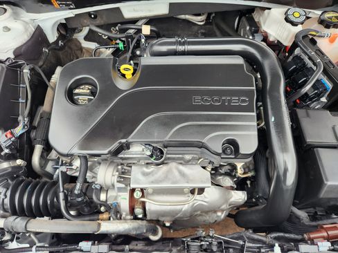 Used 2025 Chevrolet Malibu LT FWD image 35