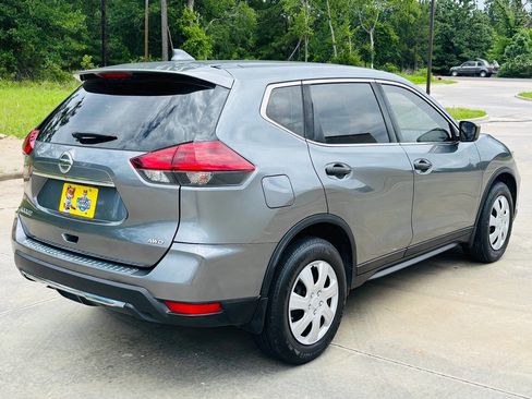 Used 2018 Nissan Rogue S AWD/4WD image 5