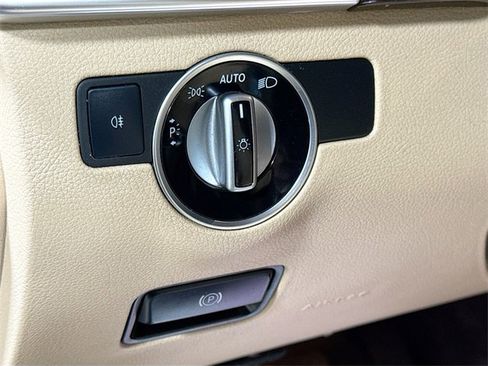 Used 2018 Mercedes-Benz GLE 350 4MATIC image 11