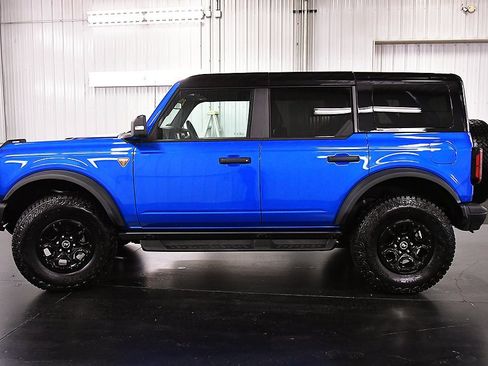 Used 2025 Ford Bronco Badlands image 5