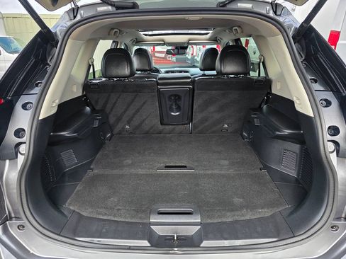 Used 2020 Nissan Rogue SL w/ Premium Package FWD image 24