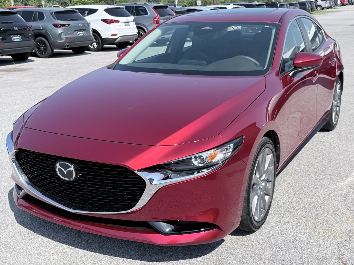 Used 2024 MAZDA MAZDA3 s FWD image 1