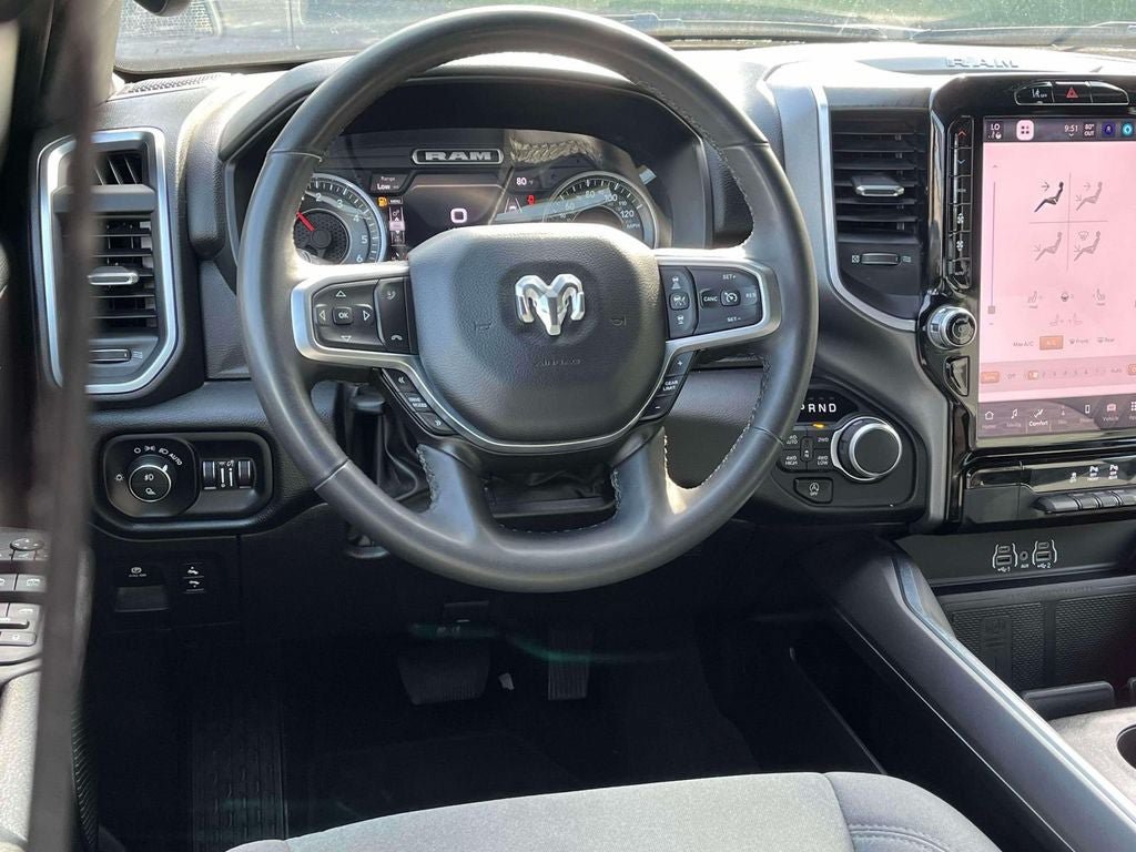 Used 2025 RAM 1500 Big Horn AWD/4WD image 13