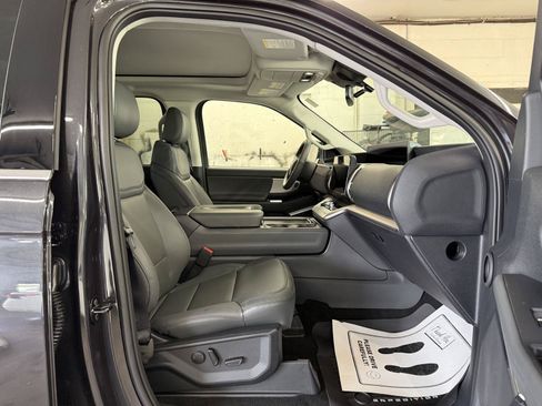 New 2026 Ford Expedition Active AWD/4WD image 28