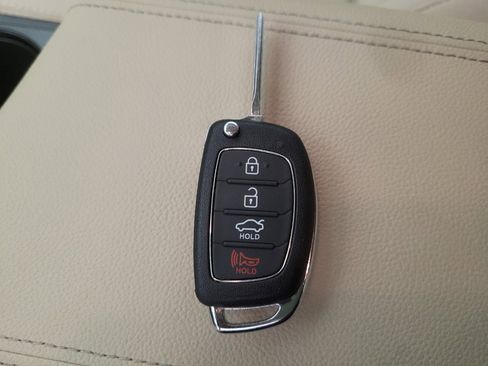 Used 2016 Hyundai Sonata SE FWD image 32