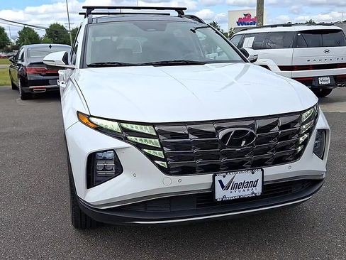 Certified 2022 Hyundai Tucson Limited image 3