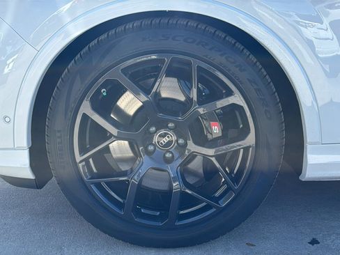 New 2026 Audi SQ7 Premium Plus AWD/4WD image 26