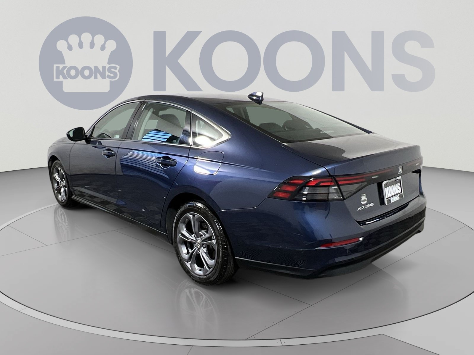 Used 2023 Honda Accord EX image 8